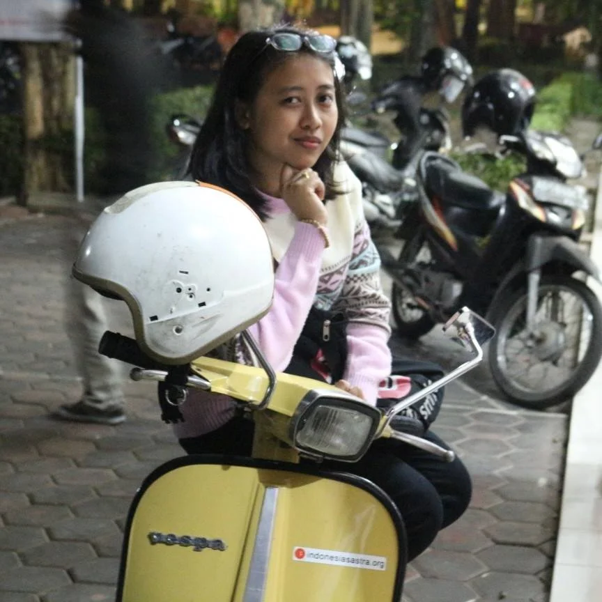 dwiratih.jpg