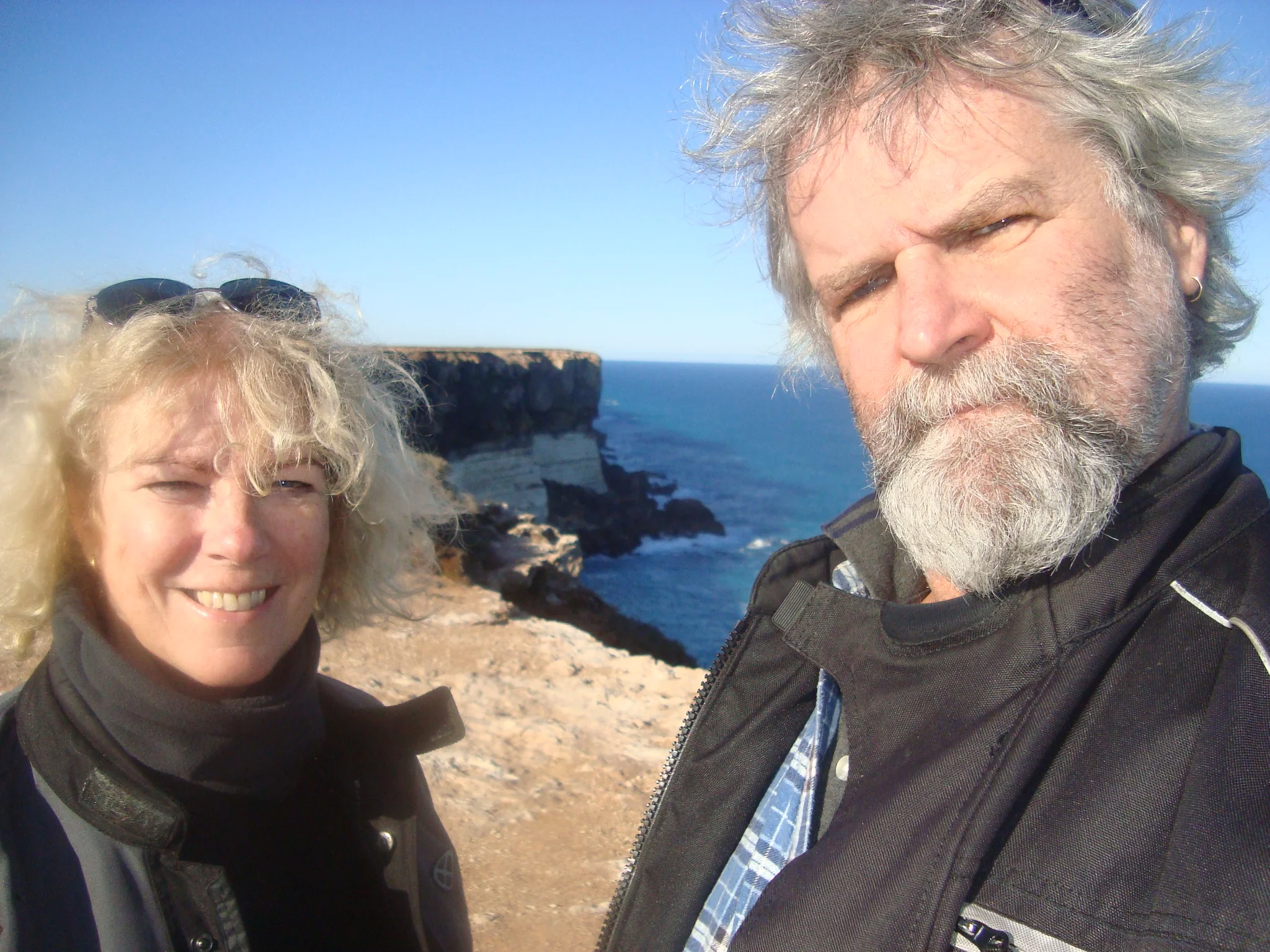 Lynne and Steve at the great Australian Bight/Lynne Oakes