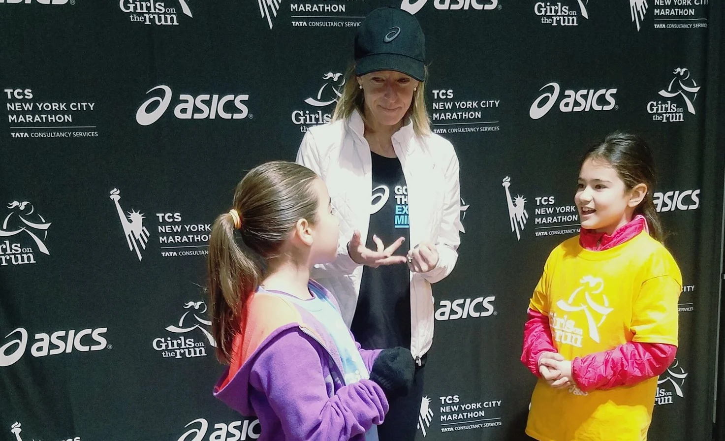 On Monday morning, two of our Girls on the Run got to meet Deena Kastor and tell her about why they are so proud to be in the GOTR Program.