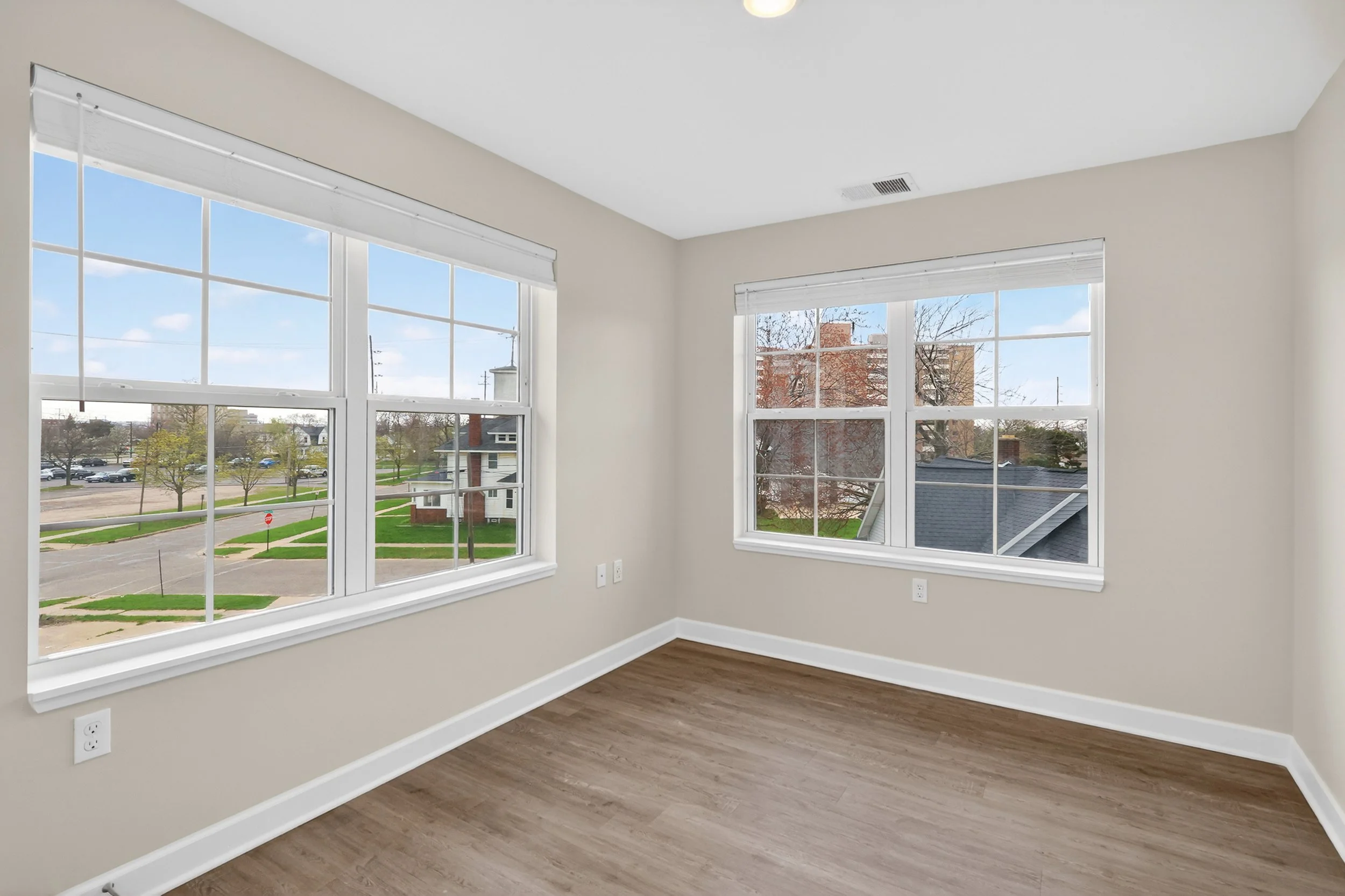 26-148-Allen-Ave-Event-WindowStill-Photography-3.jpg