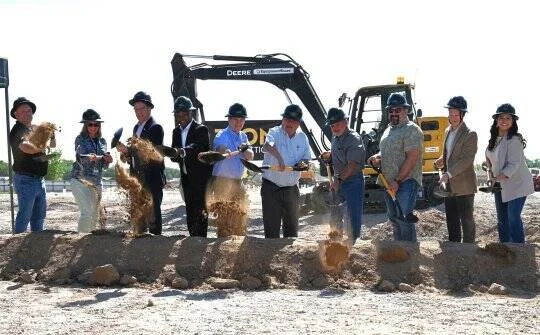 Plaza_Luna_Lofts_Groundbreaking.jpg