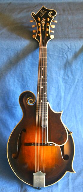 Lloyd Loar mandolin 79719 front