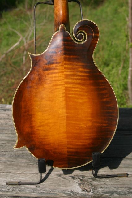 Lloyd Loar Mandolin 72857 close up back