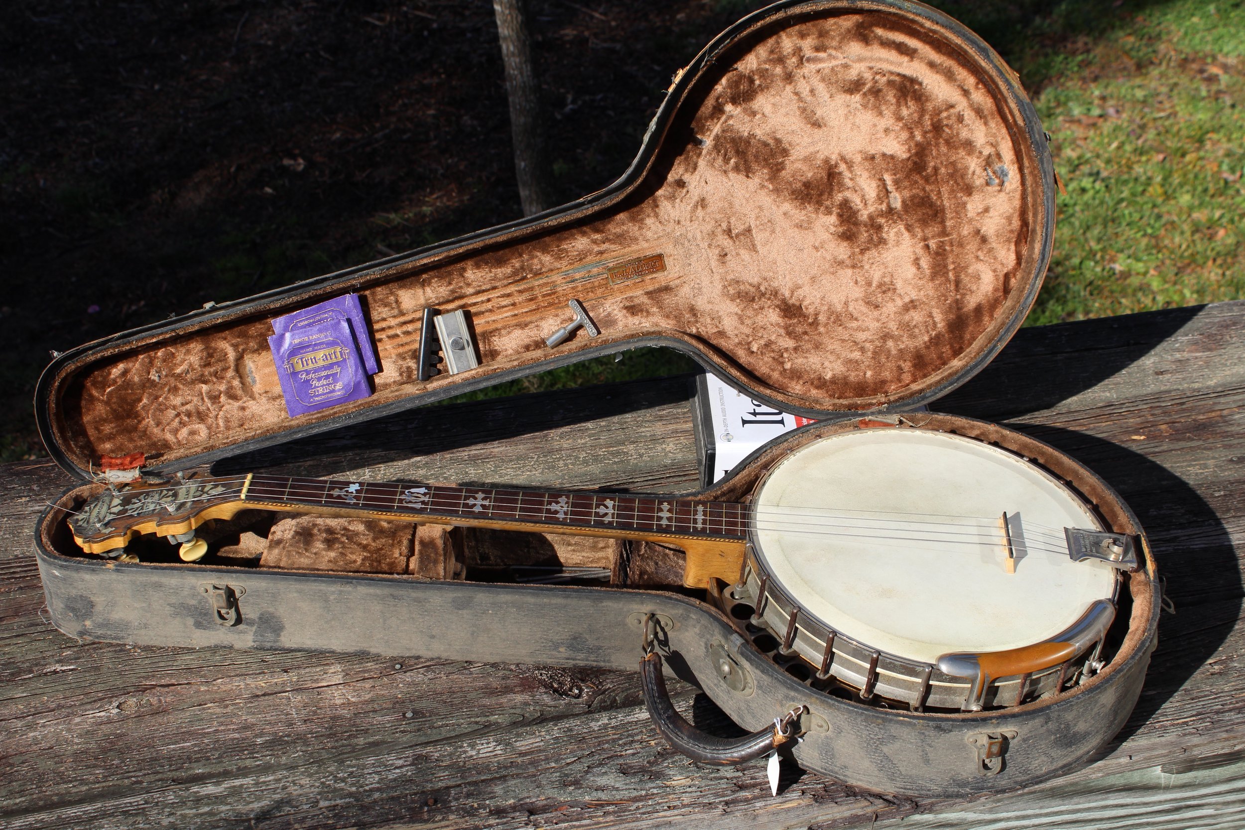 1925 Paramount Banjo — Mandolin Central