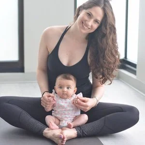 carolineyogabiopic.jpg