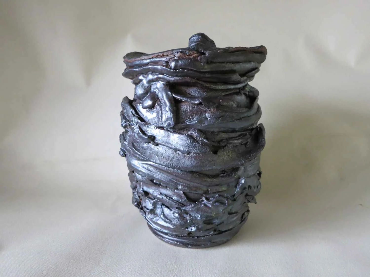 Vulcan Urn, 2013, stoneware, 9x6x6"