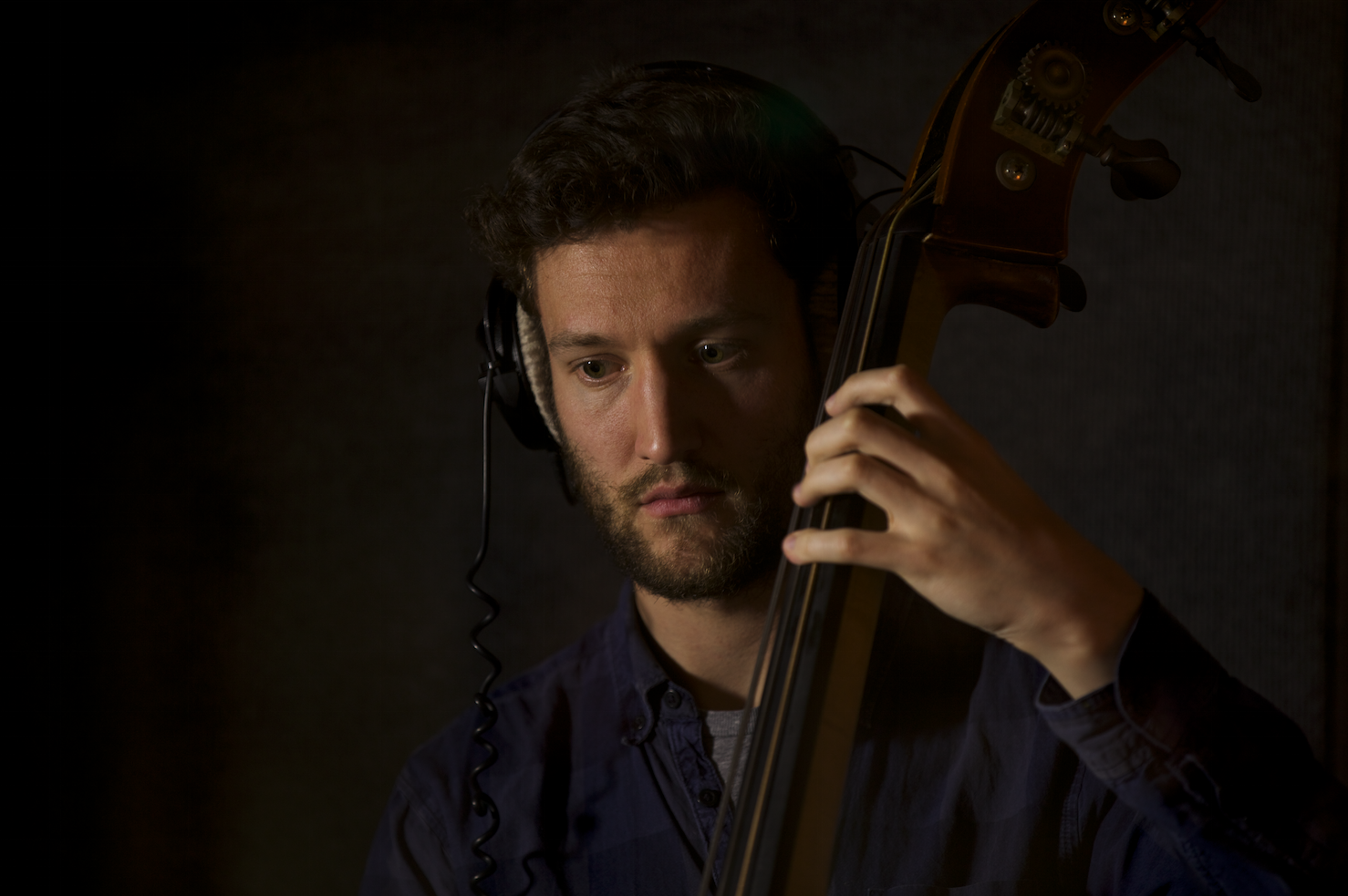 Max Luthert - Double Bass