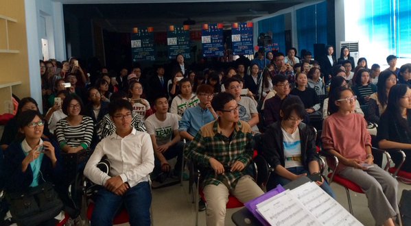 Talking with some of the students from Nanjing NNRA