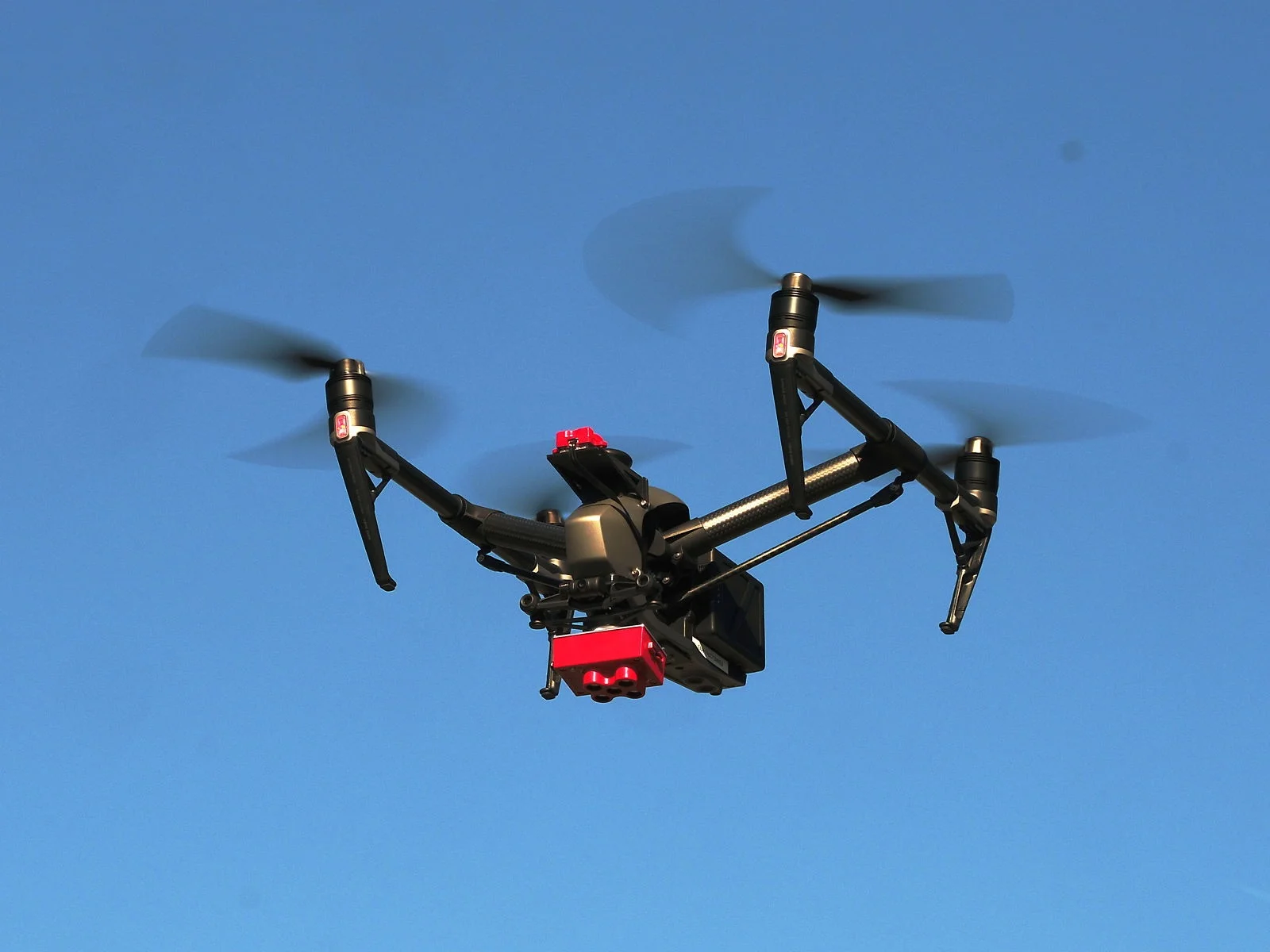 Drone+in+Flight+MSS.jpg
