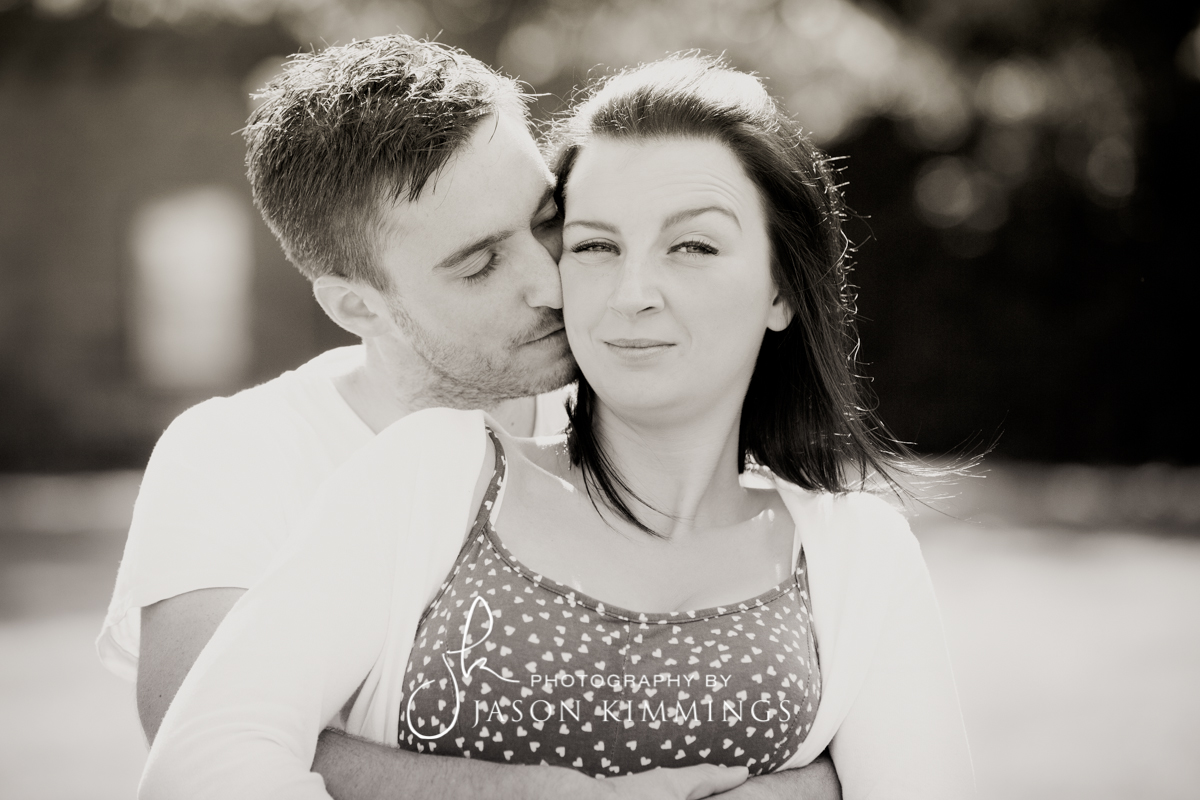 Engagement-shoot-Linlithgow-Palace-2.jpg