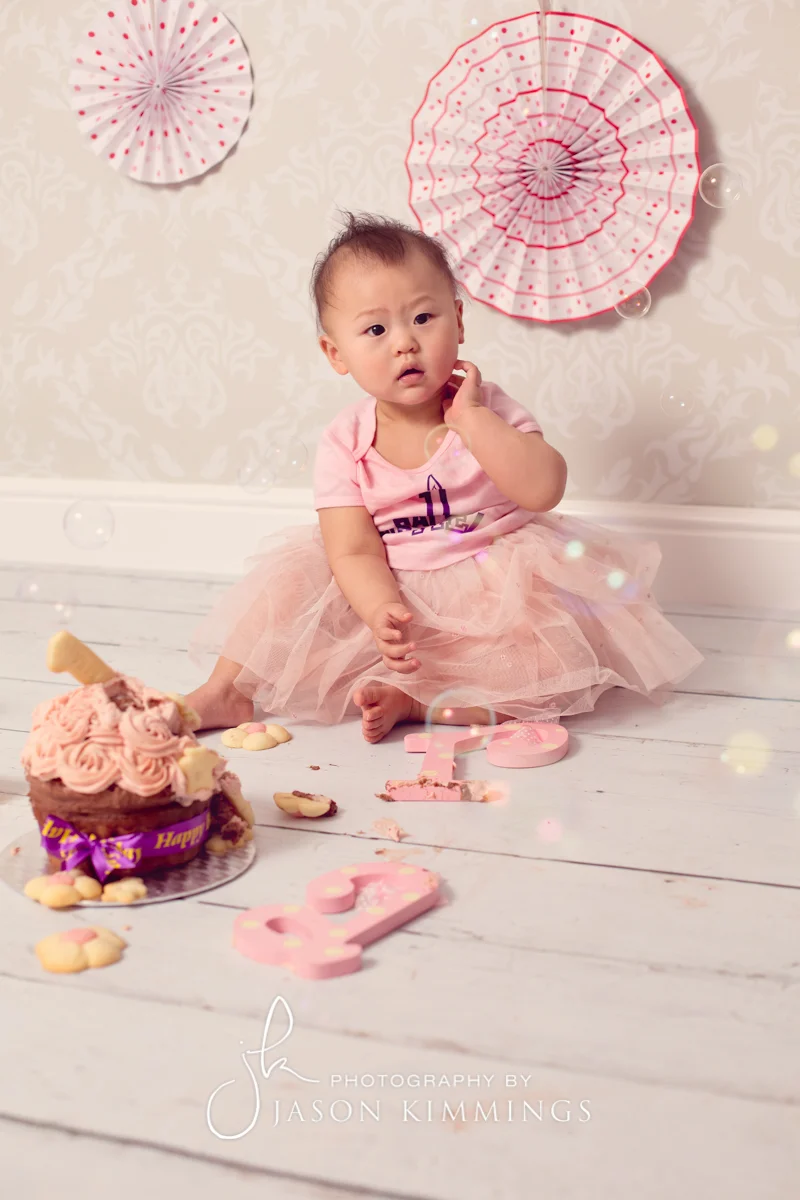 Bathgate-West-Lothian-baby-cake-smash-photography-Kara-3.jpg