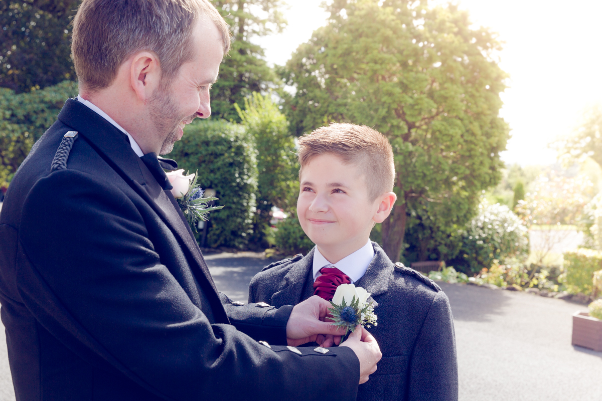 Dunfirmline-wedding-photos-Garvock-city-chambers-6.jpg