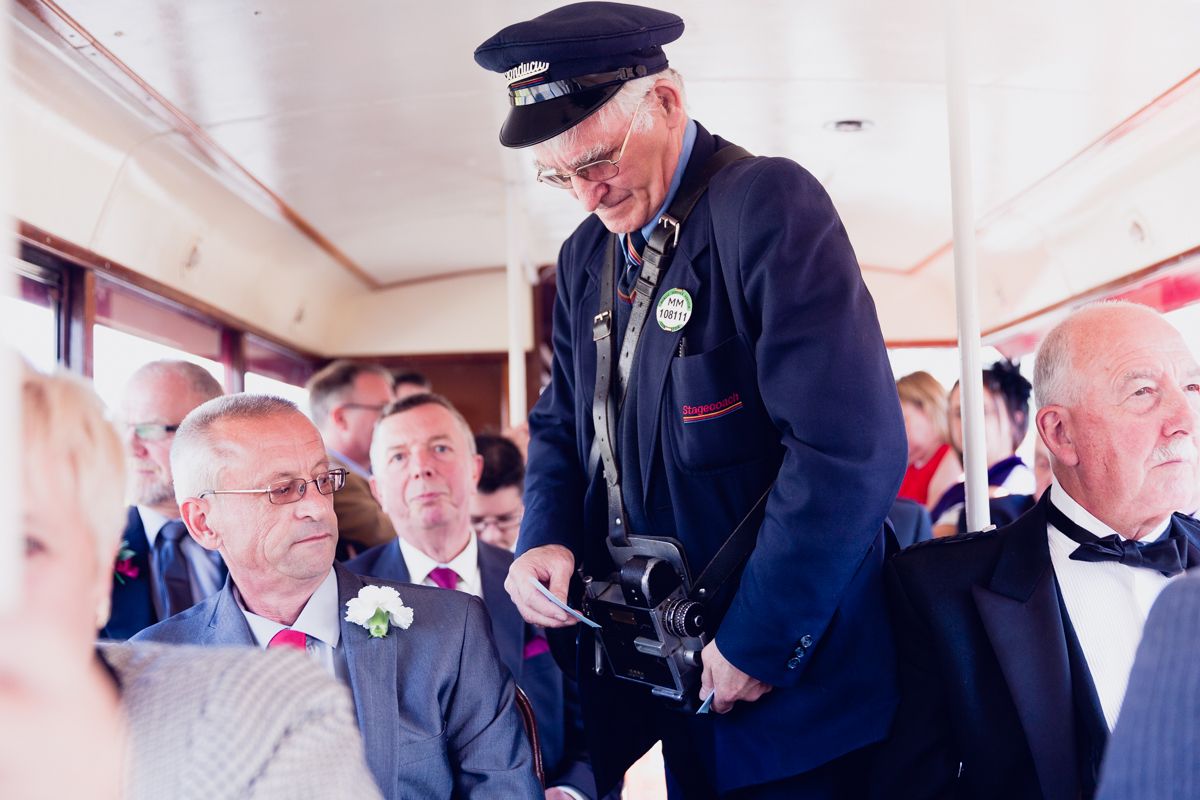 Dunfirmline-wedding-photos-Garvock-city-chambers-11.jpg
