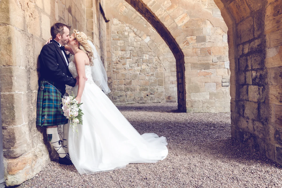 Dunfirmline-wedding-photos-Garvock-city-chambers-27.jpg