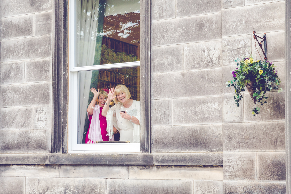 Dunfirmline-wedding-photos-Garvock-city-chambers-43.jpg