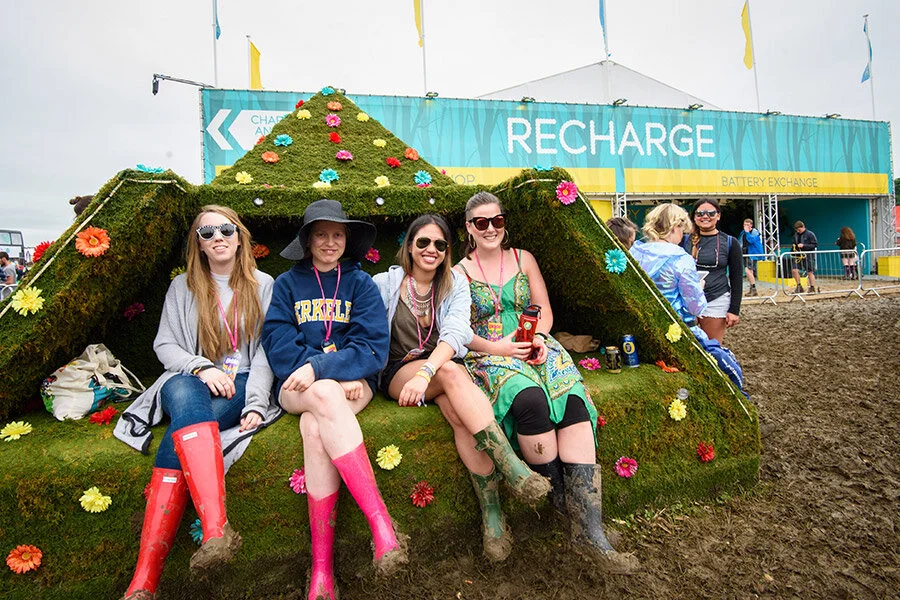 ee-glastonbury-03.jpg