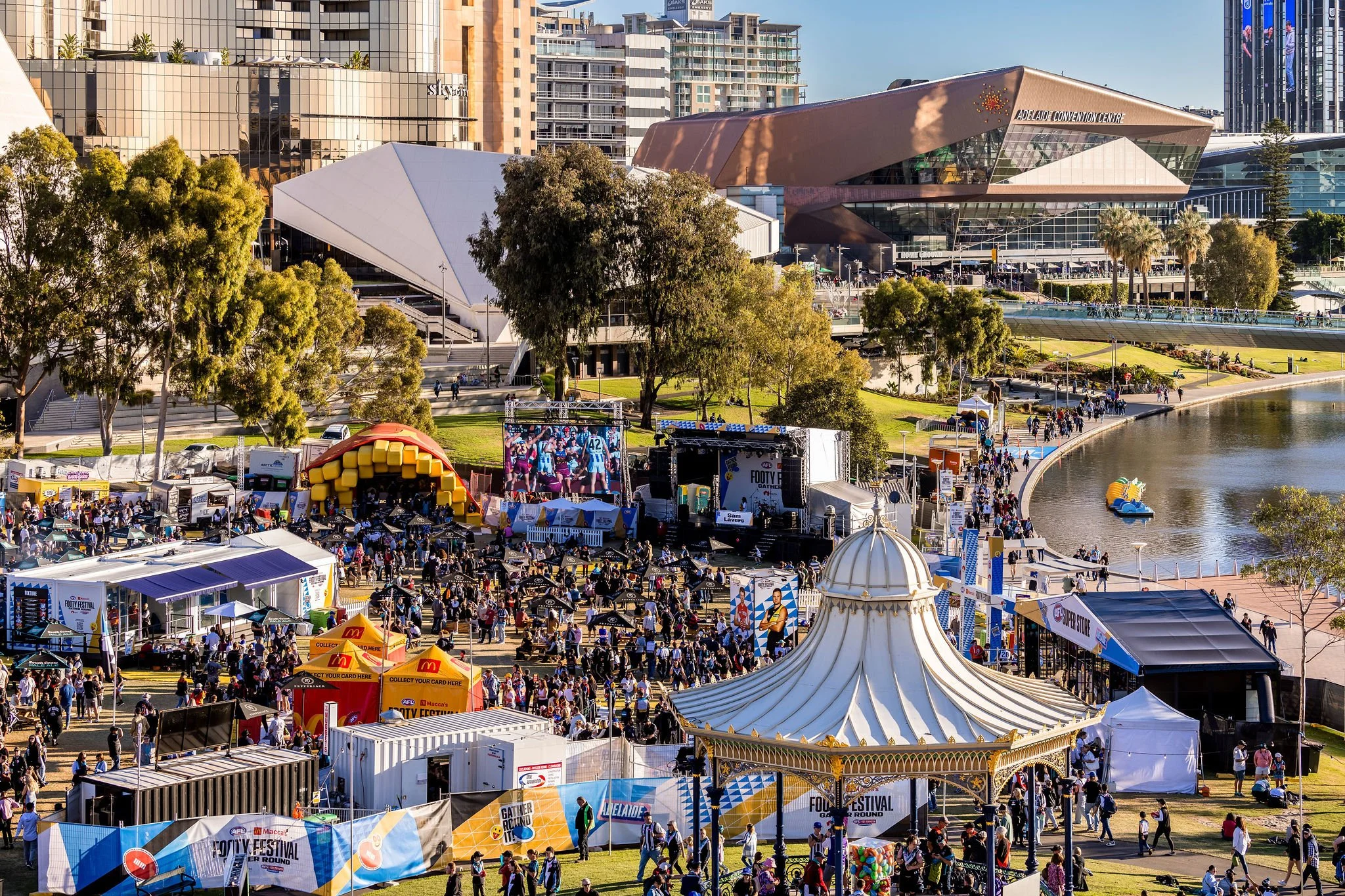 FrankieTheCreative-AdelaidePhotographer-GatherRound2024-SeekerAgency-FRIDAY5APR-8190.jpg