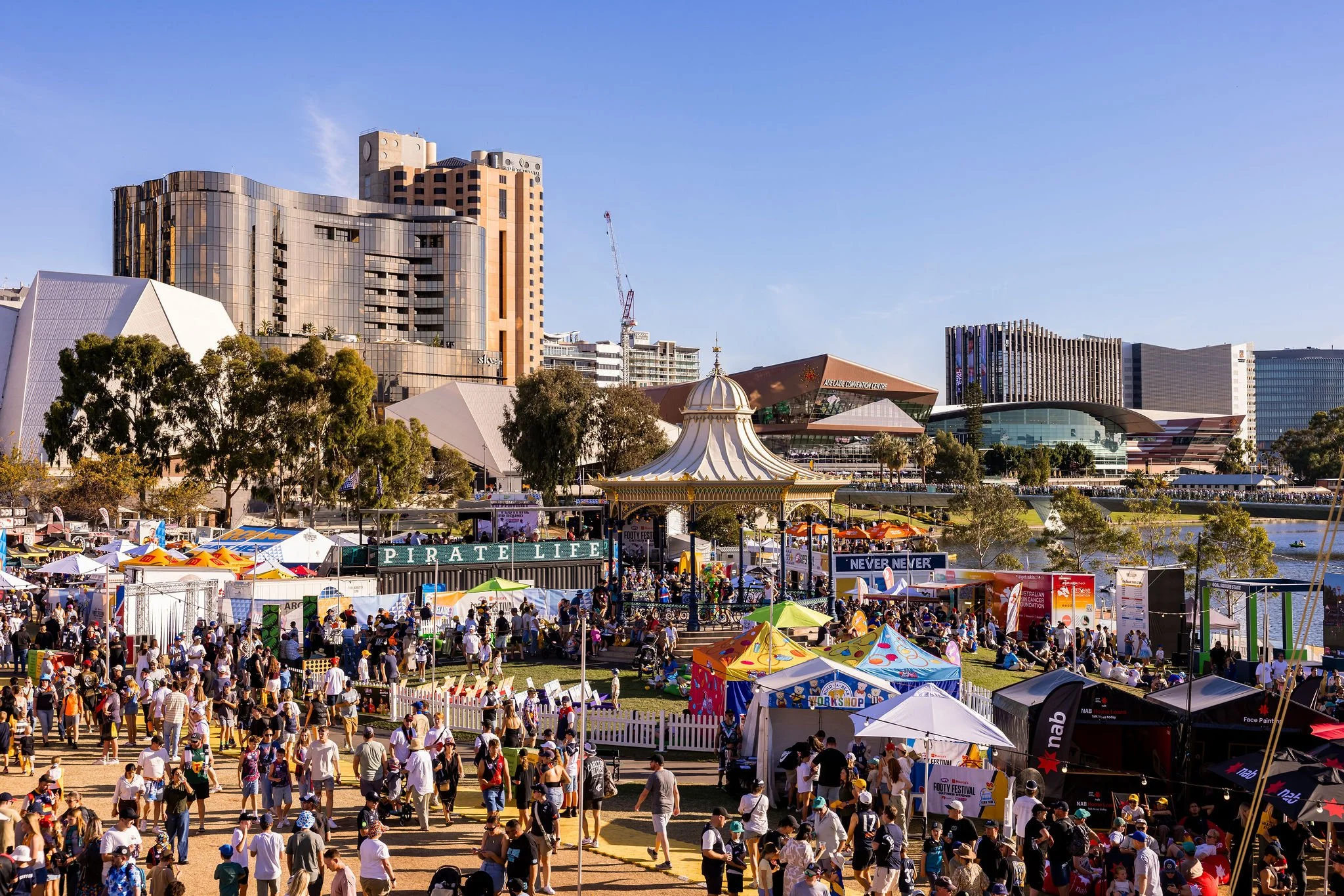 FrankieTheCreative-AdelaidePhotographer-SeekerAgency-GatherRound-Sat12Apr-132.jpg