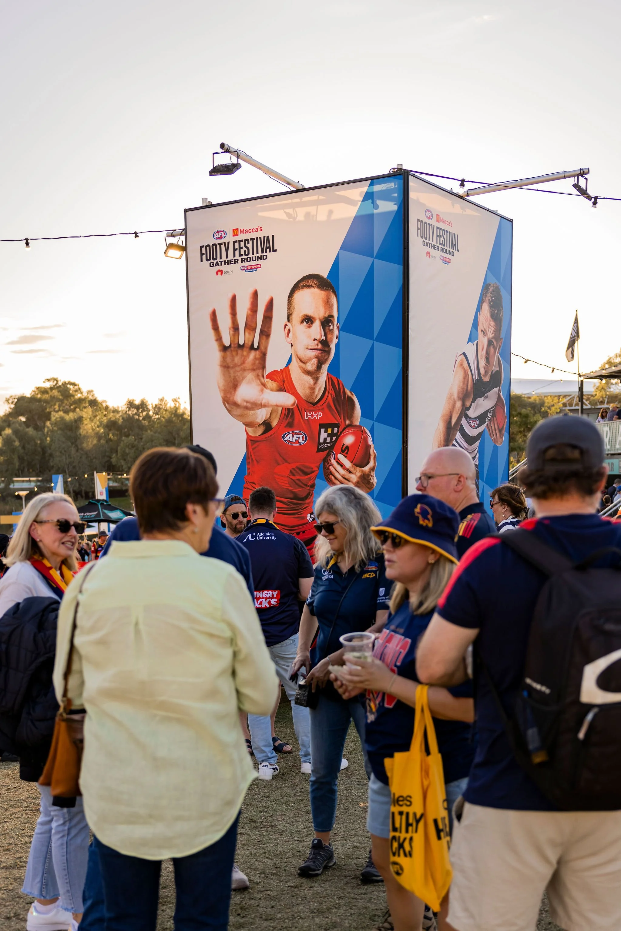 FrankieTheCreative-AdelaidePhotographer-SeekerAgency-GatherRound-Thur10Apr-50.jpg