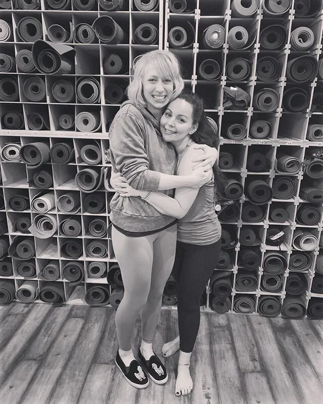 ⚡️Accessibility & Yoga:⚡️ This is a hot topic *in some circles* in the yoga community right now and one that I've been learning and thinking about a lot the past year or so thanks to studying with @alexandriacrowyoga and @livingyogaor.  Like most