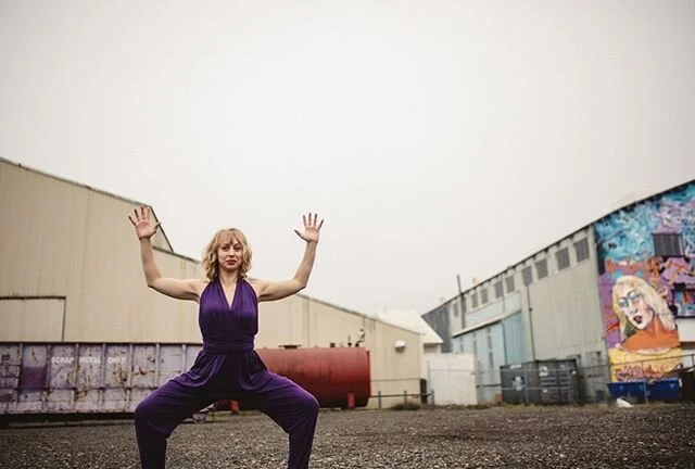 I walked around the industrial district near where I live the other day to pick up some goodies from some of my favorite local businesses: @sasquatchbrewery, @greatnotionnw, & @freelandspirits...cheers! 🍻
•
I had @csciacchitano recreate thi