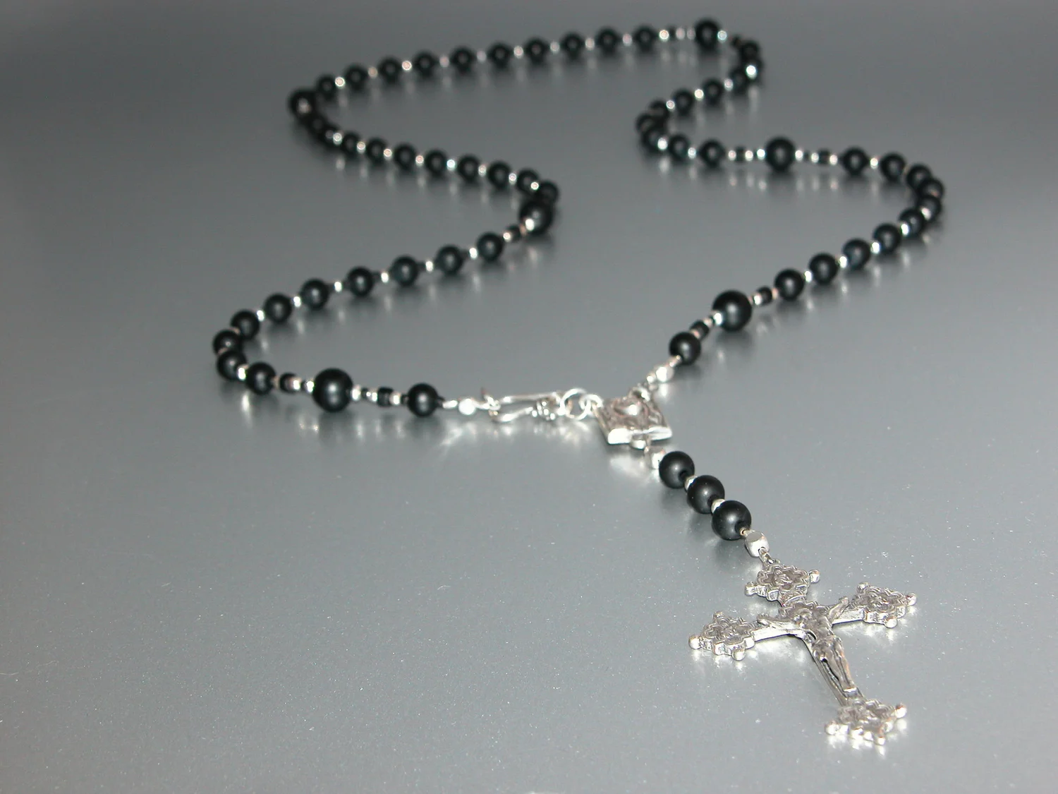Silver Finish St and 1 3/4 x 1 inch Crucifix Gift Boxed Christopher-Football Rosary with 8x6mm Black Onyx Beads Christopher-Football Center St Silver Finish St and 1 3/4 x 1 inch Crucifix Gift Boxed Christopher-Football Rosary with 8x6mm Black Onyx Beads Christopher-Football Center St