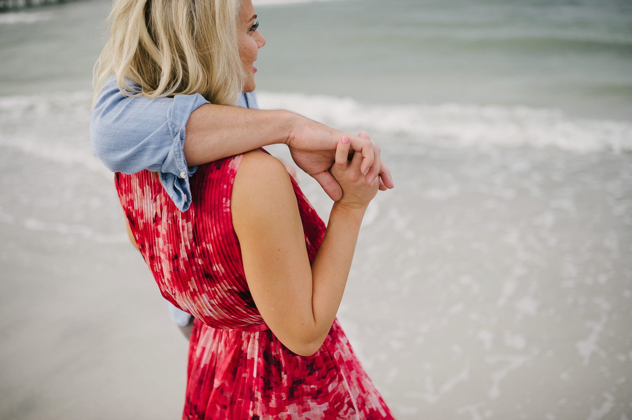 Beautiful Beach Engagement Pictures