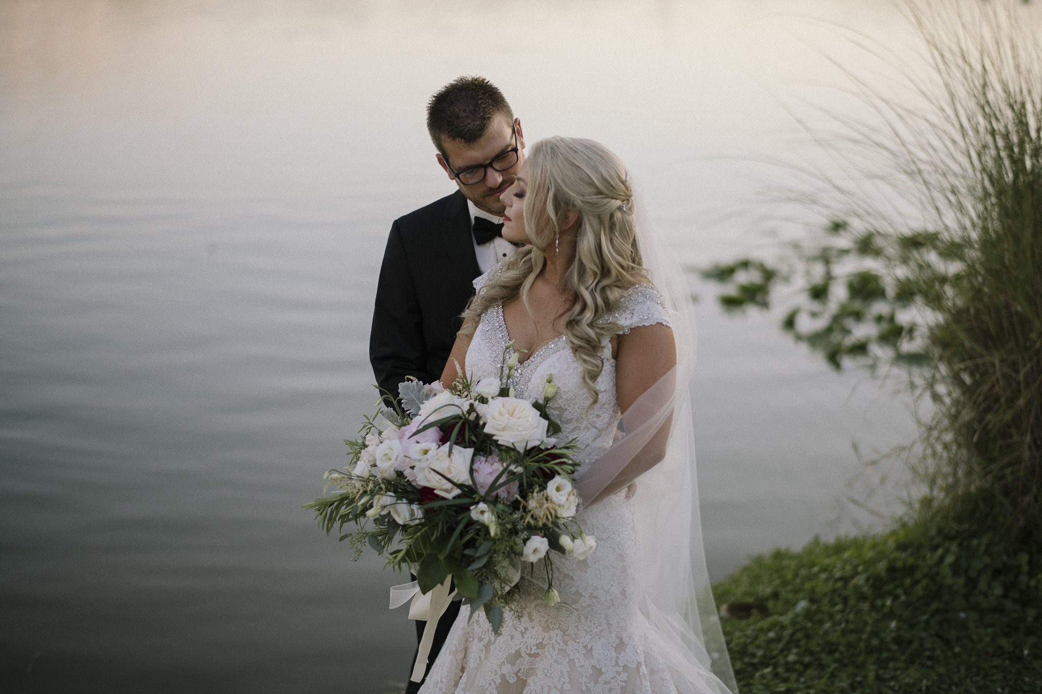 Elegant Downtown Lakeland Wedding around Lake Mirror