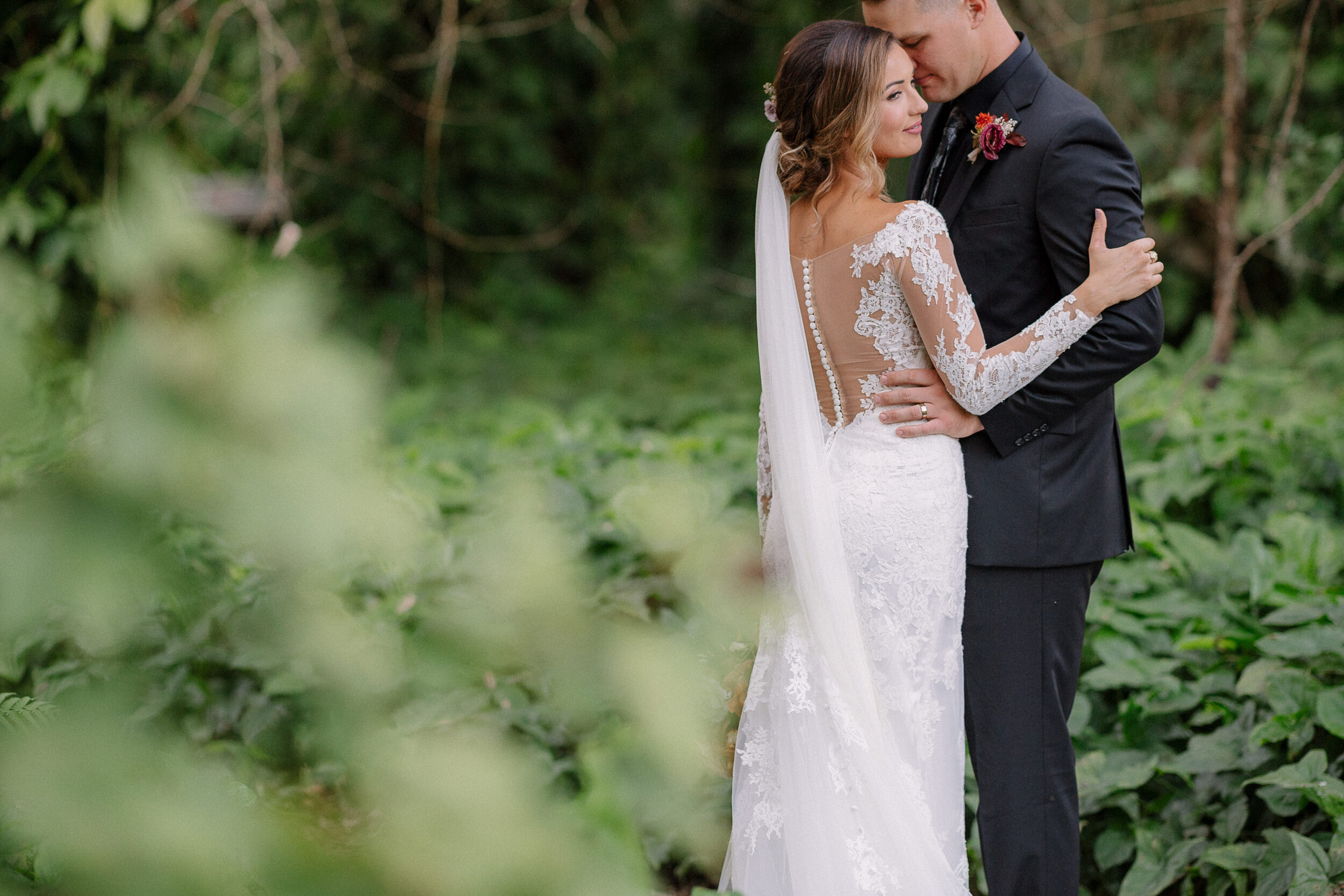 Florida Boho Wedding at a White Barn