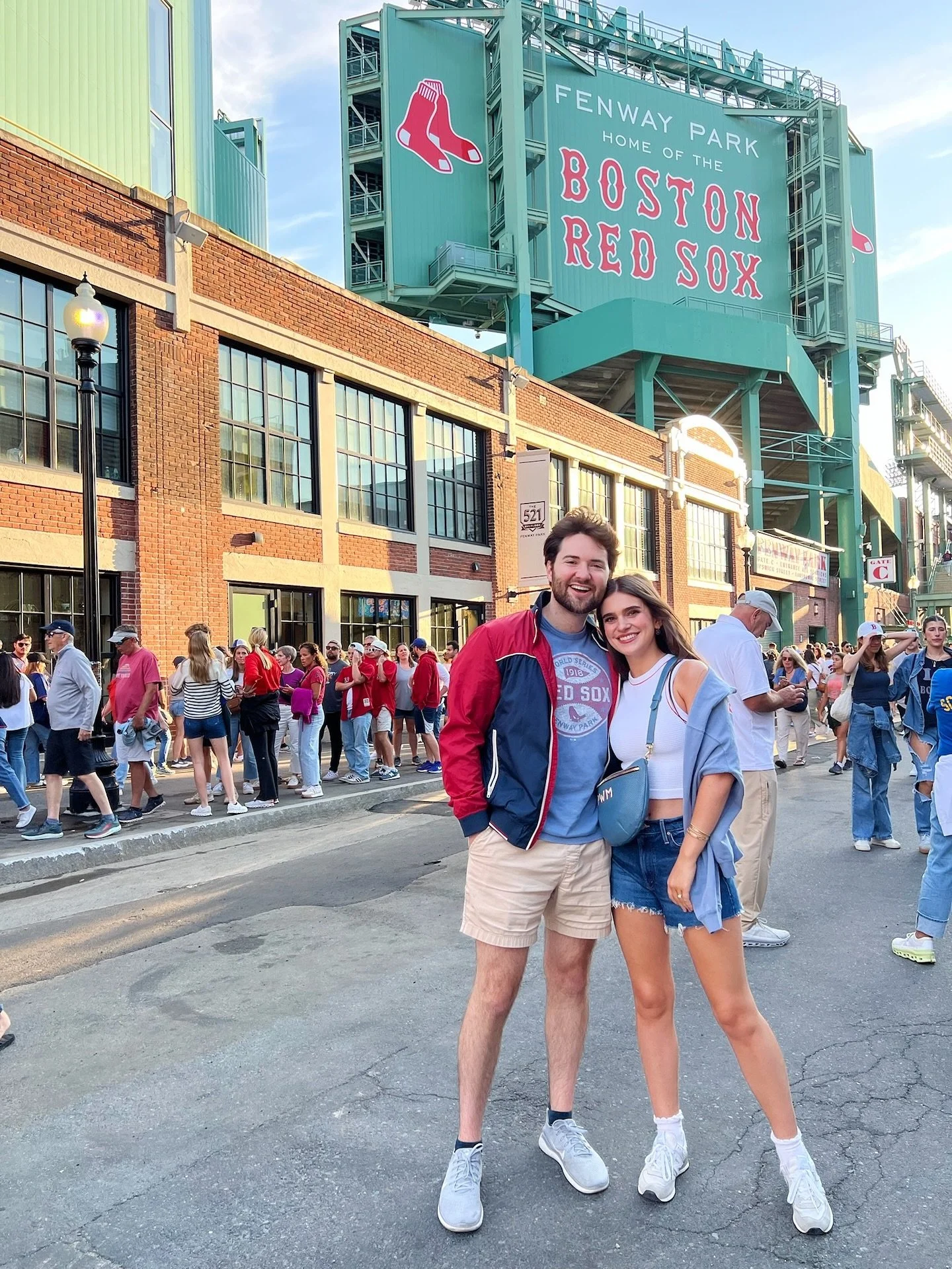 Best weekend of the summer ⚾️🌆🌿 🦢

Friends sometimes ask me the story behind my love for Boston, and the answer is a combination of family history, personal history, the Red Sox, and all the things that make Boston special to begin with. (The beau