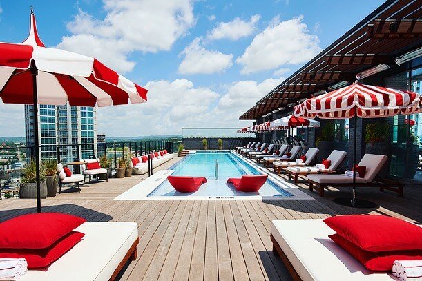 When pool season finally arrives and all you can think of on Monday morning is being here with a cocktail in hand 🍹

If you&rsquo;re in the Nashville Area (or in need of a vacation🙋🏼&zwj;♀️) head over the the Virgin Nashville Hotel for a rooftop p