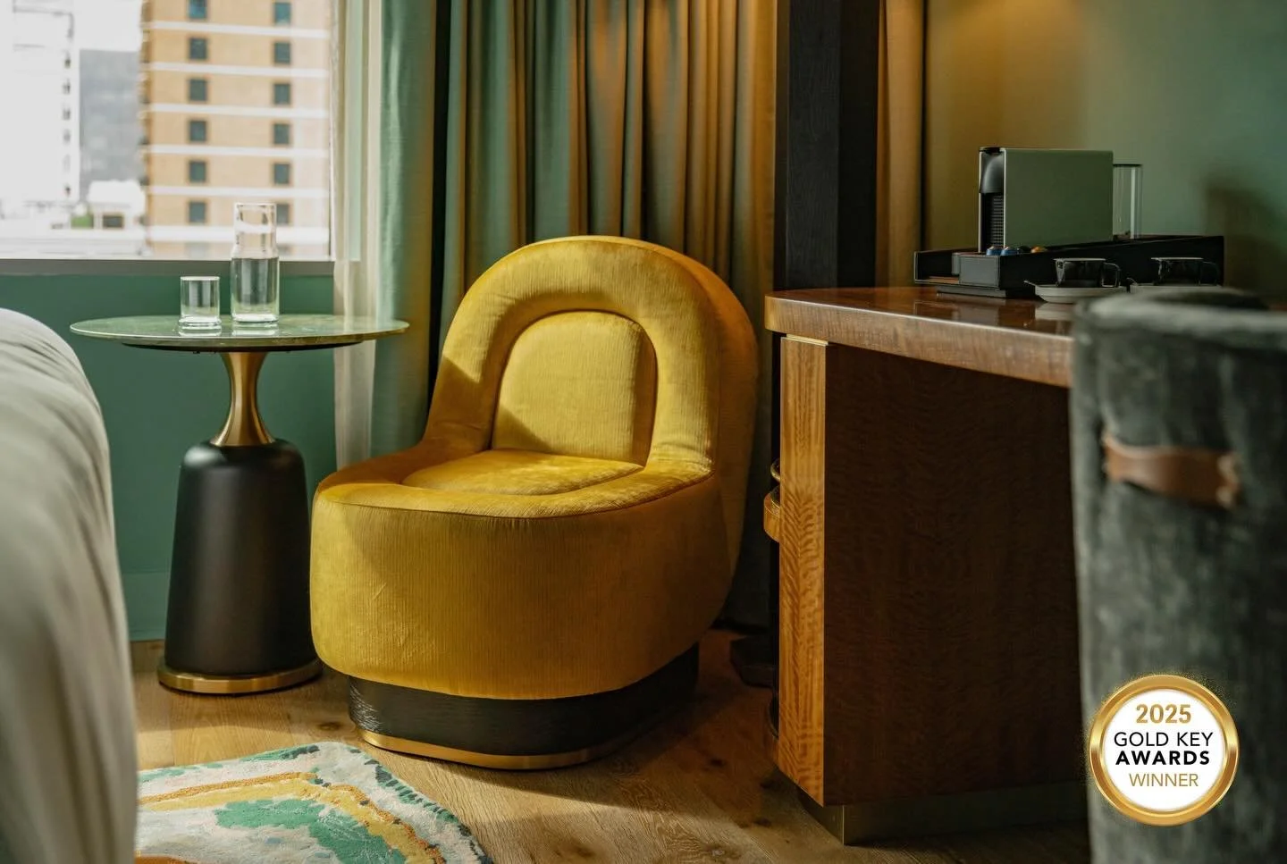 We&rsquo;re still not over the rich colors and textures at GoldKey winner @waustin guestrooms 
📸: @michaelkleinbergphotography