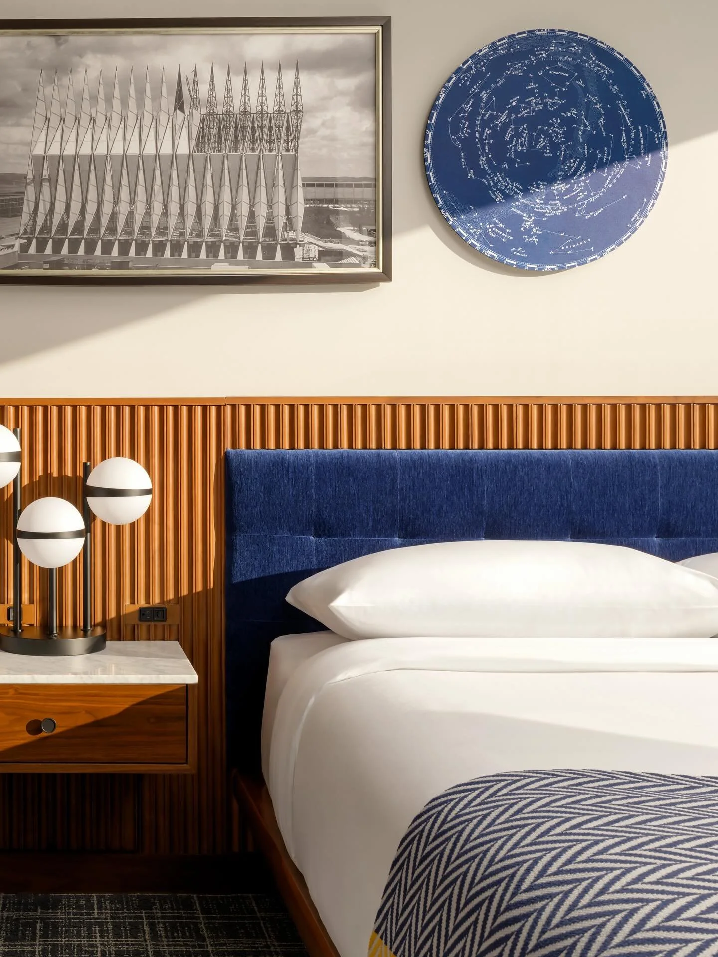 A nod to history, Hotel Polaris brings back the connection of mid century modern design and aviation.

📸: @brandon_barre