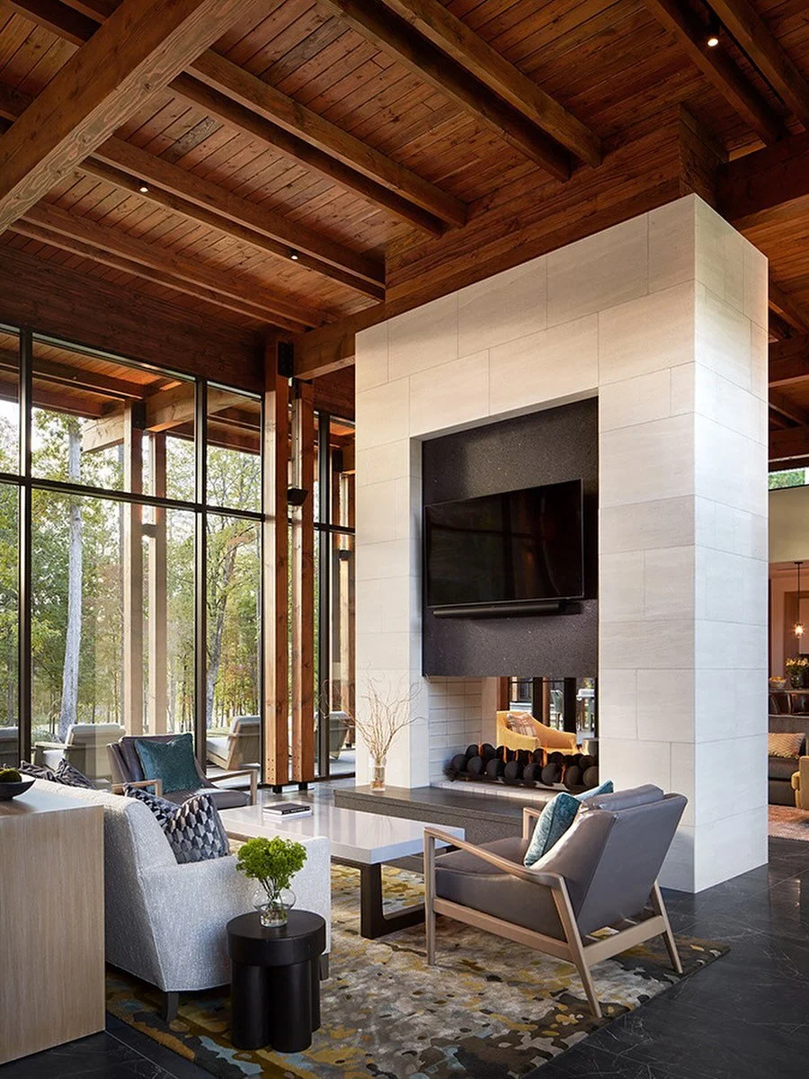 At Gathering House, natural timber beams bring warmth and rhythm to an open interior designed to feel connected to the landscape beyond.

📸: @gareygomezphoto