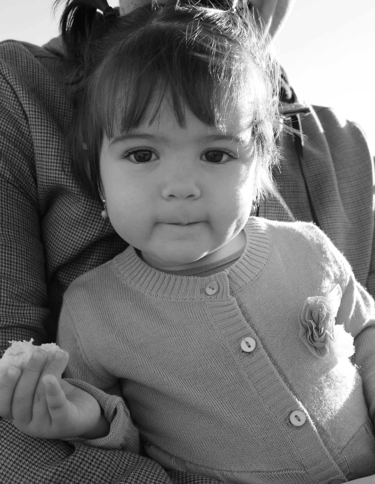 Black and white pics are my fav, specially this one=)