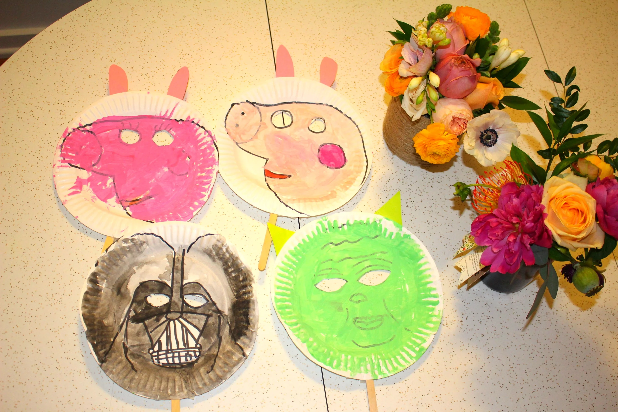 Mask's done! Pardon the lighting, it got late.