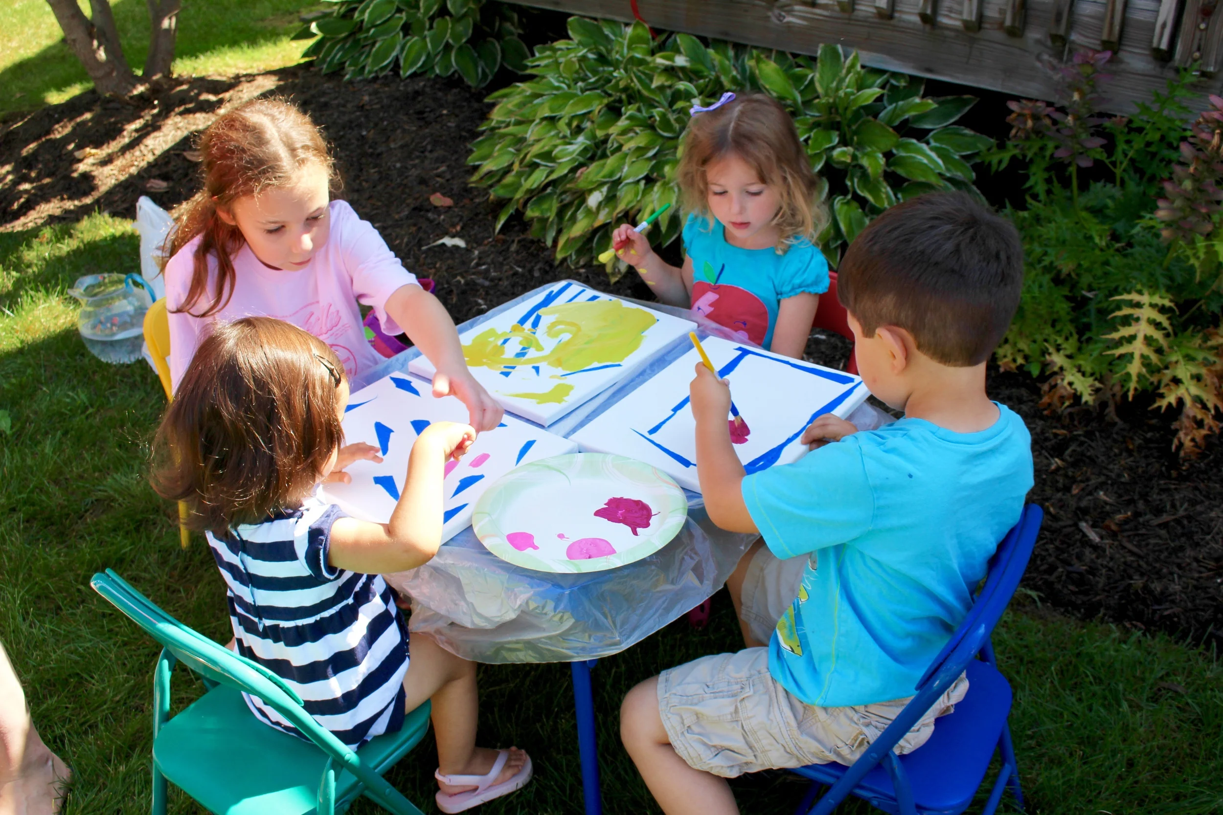 Cousins doing art<3