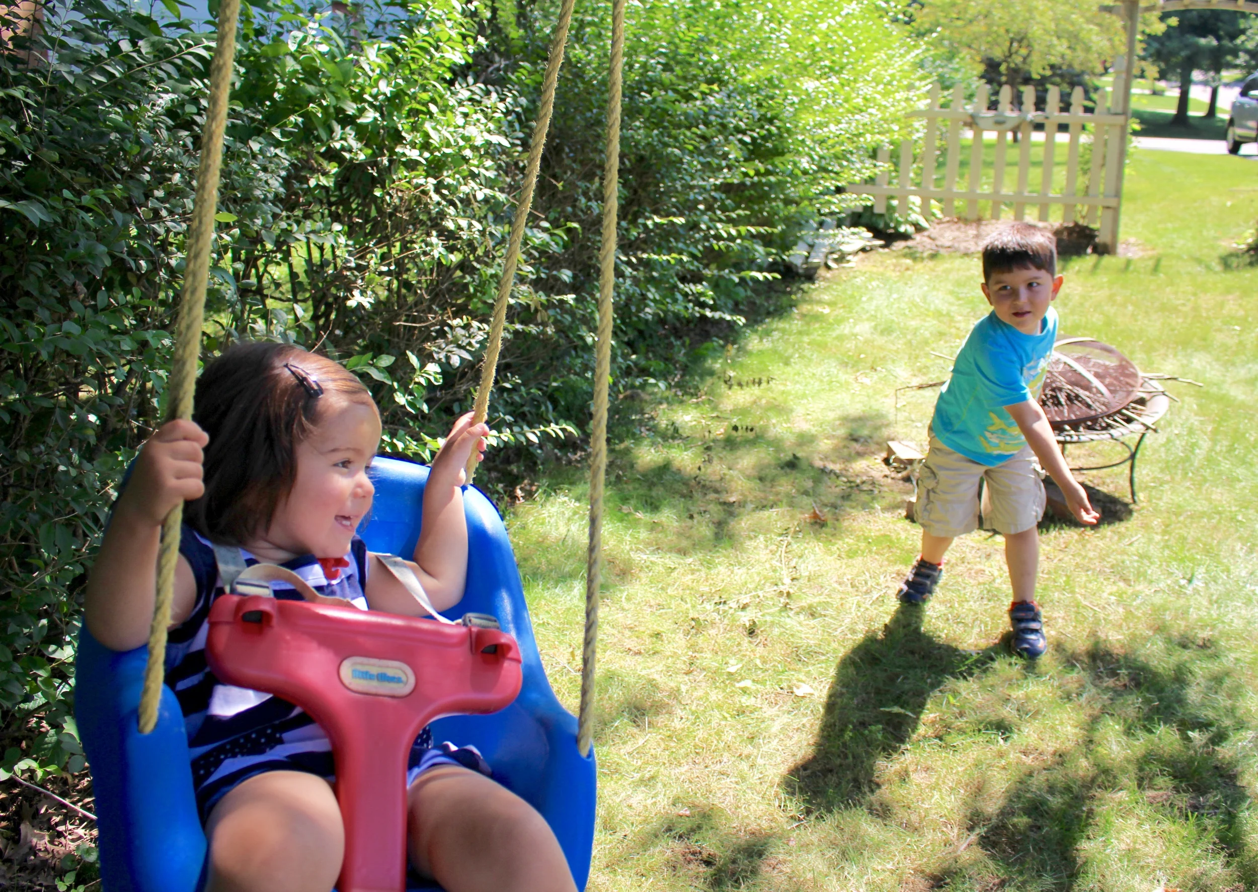 Dominika's favorite thing: the swing!