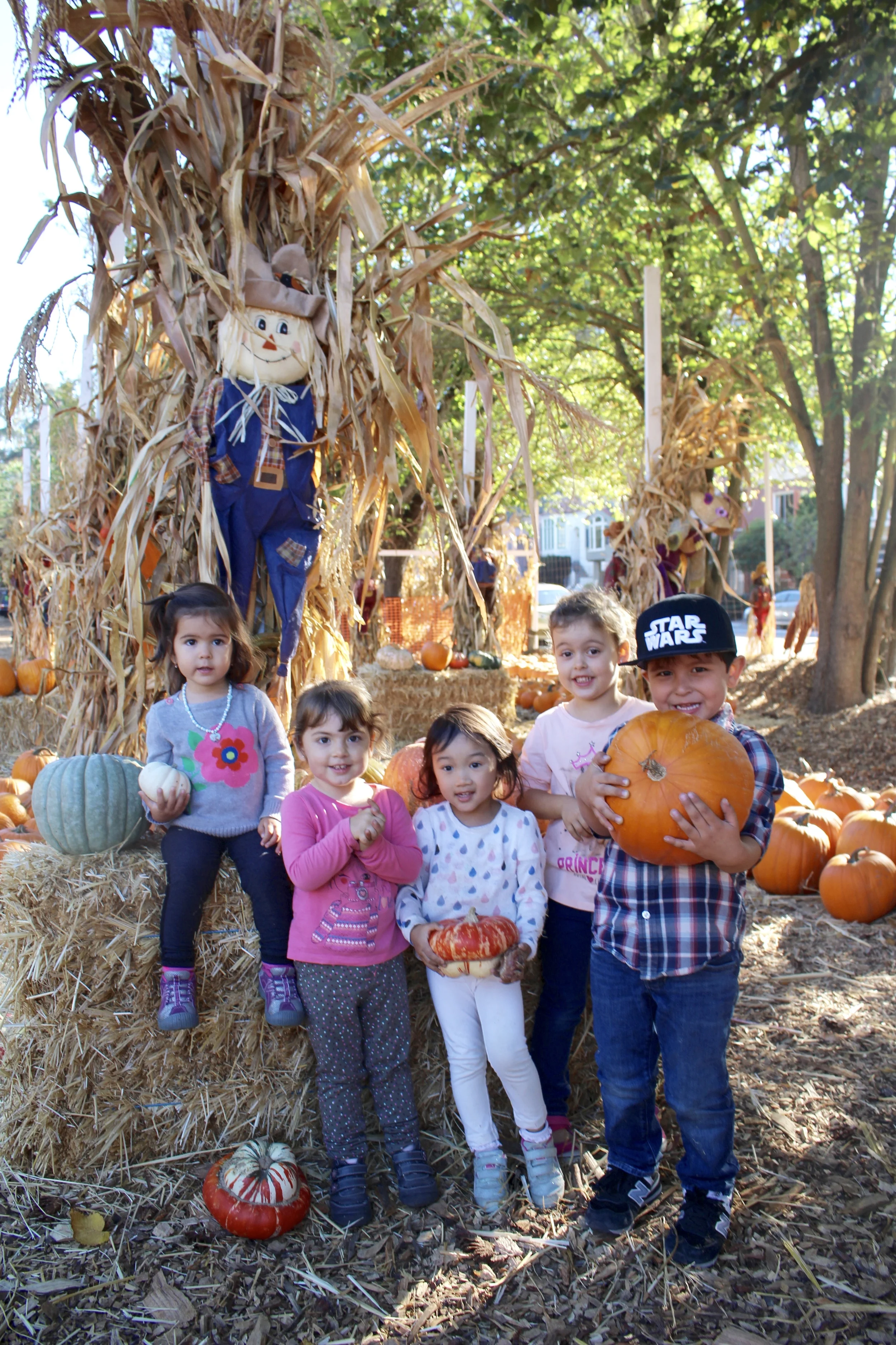 I love these kiddos<2