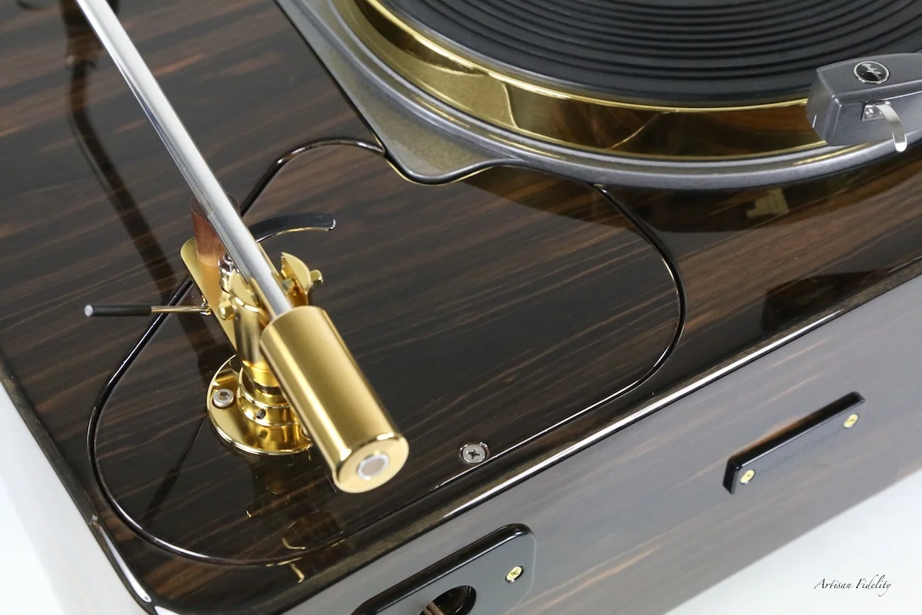 AV Showrooms AXPONA 2014 - 2015 Chicago