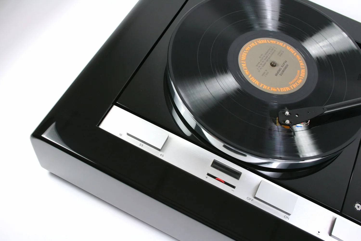 Thorens TD 125 — Artisan Fidelity