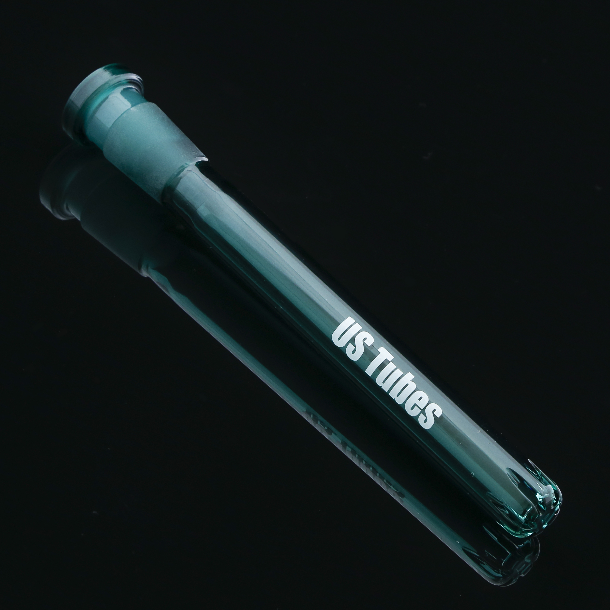 Aqua showerhead, shown in 19/14mm