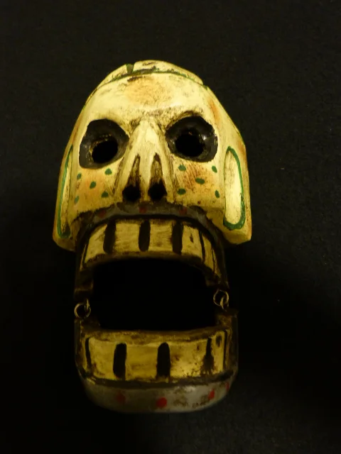 skull_mask.jpg