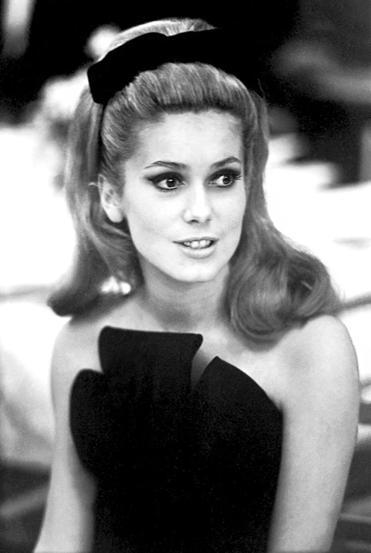 db0413646b9f222f2fbbc9e3789aadf3--catherine-deneuve-catherine-ohara.jpg