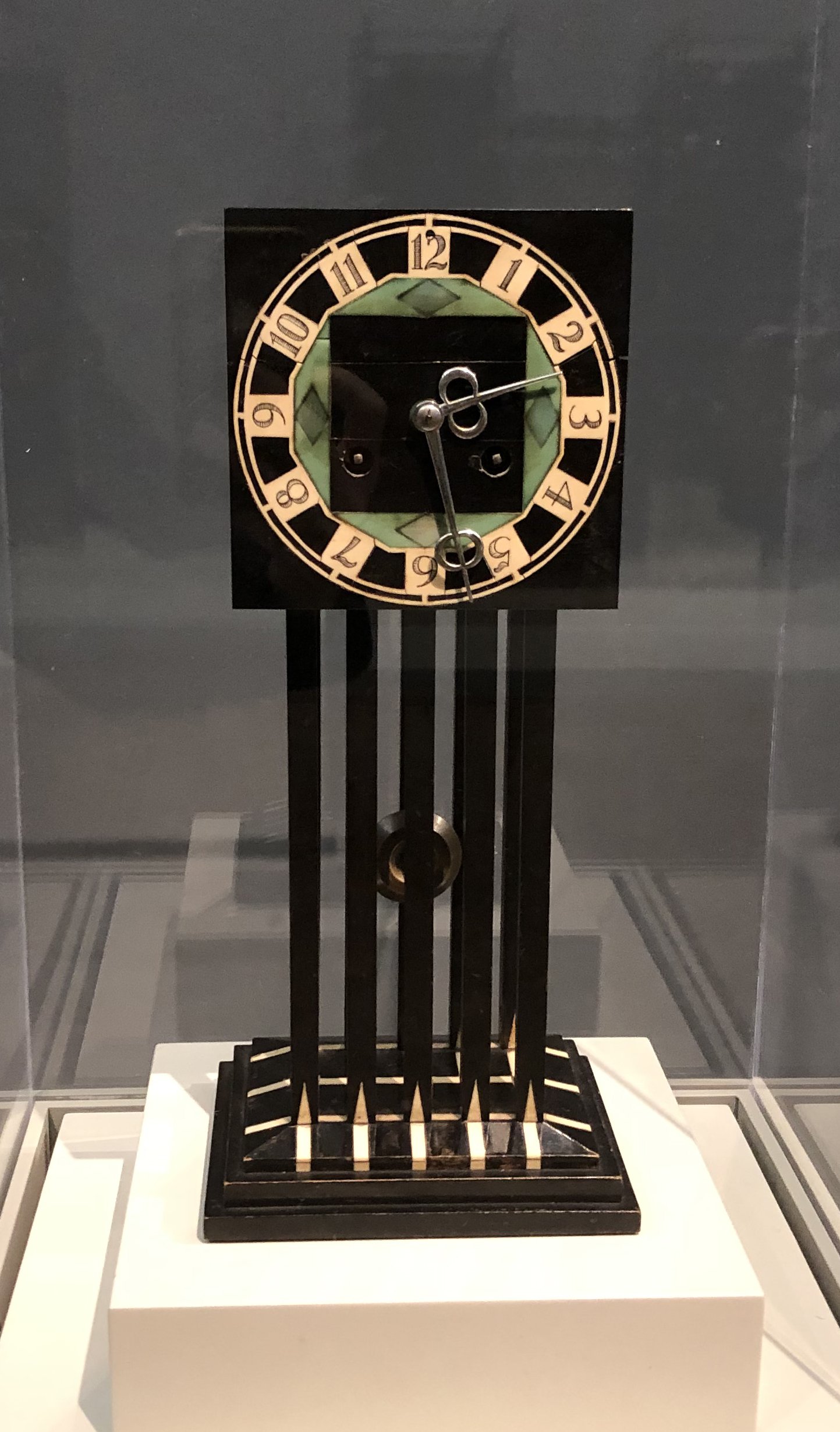 Clock (1917), Charles Mackintosh