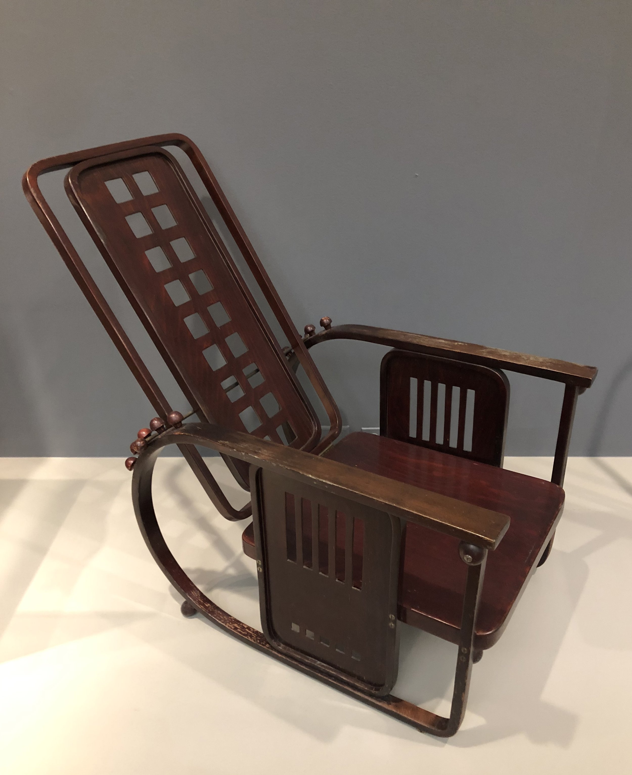 Reclining Armchair (Sitzmaschine, 1900/1906), Josef Hoffman