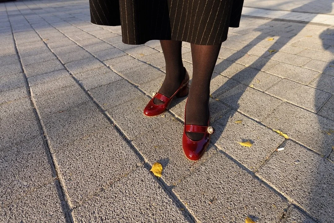 YULIA upon sunset🍷✨

#PLEIADES #PleiadesShoes #designershoes #YULIAmaryjaneshoes #maryjaneshoes #플레이아데스슈즈