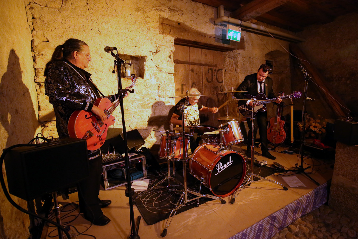 141107_VBF_1192_crps_sm.jpg