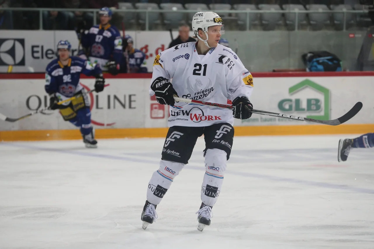 G42_EHCB-HCFG_0971_c_sm.jpg
