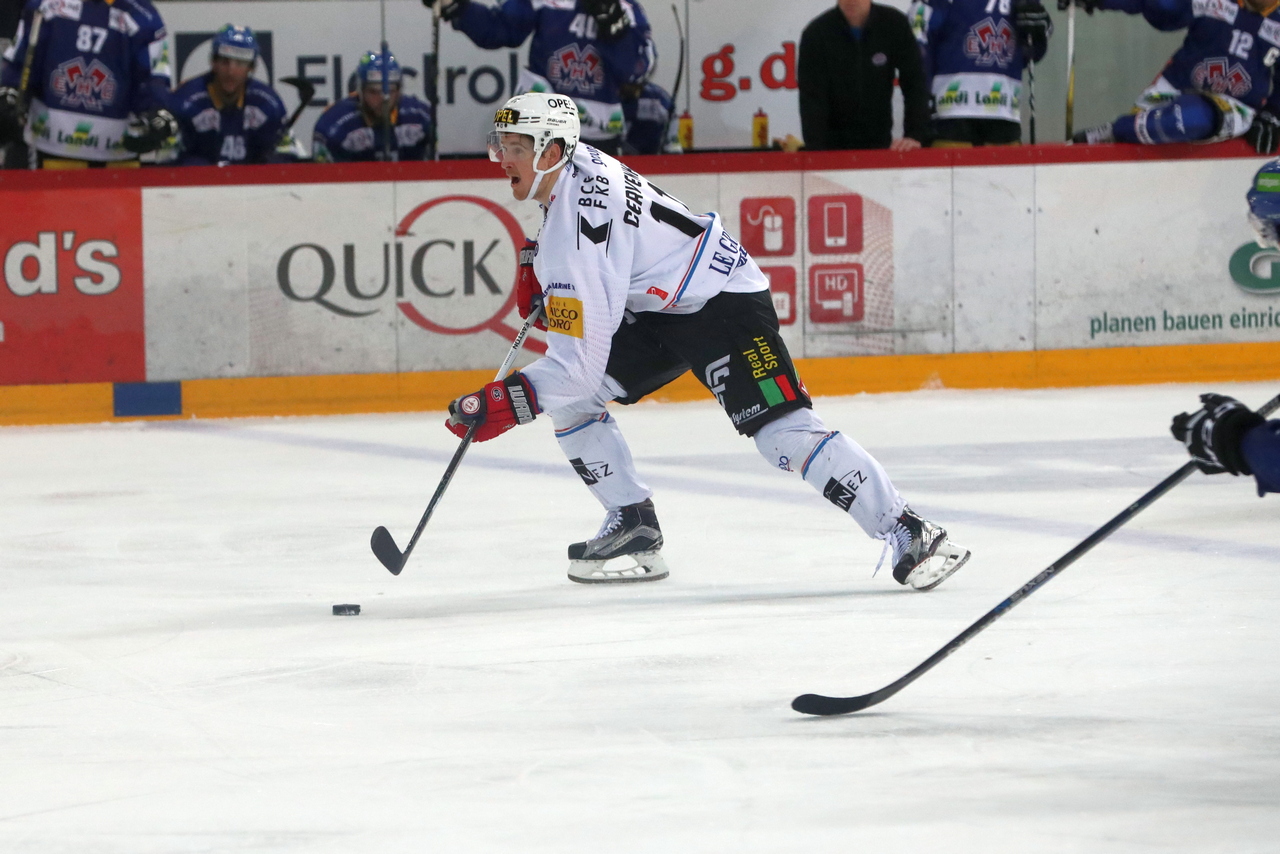 G42_EHCB-HCFG_1004_c_sm.jpg
